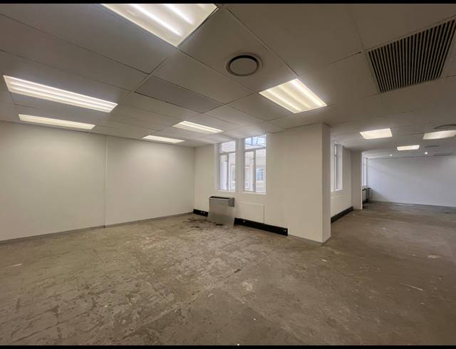 117M² OFFICE TO LET IN ILLOVO